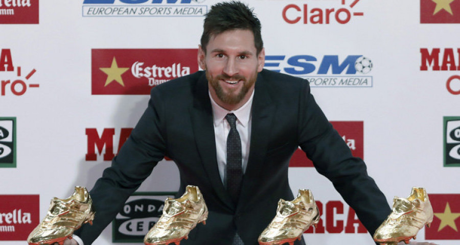 Messi no habla de su renovación en la entrega de la Bota de Oro