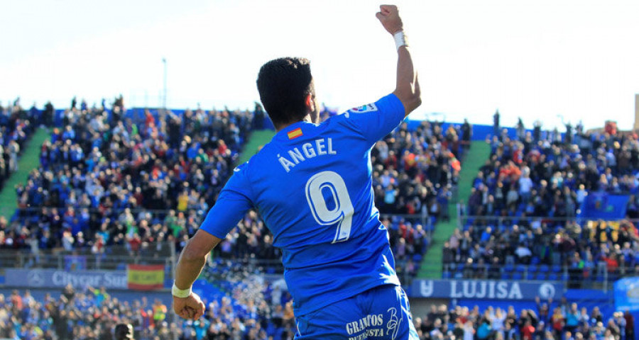 El Getafe se da un festín ante el Alavés