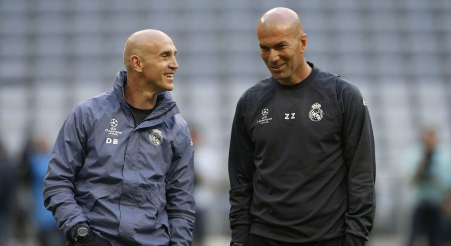 Zidane apunta a la salida de Danilo