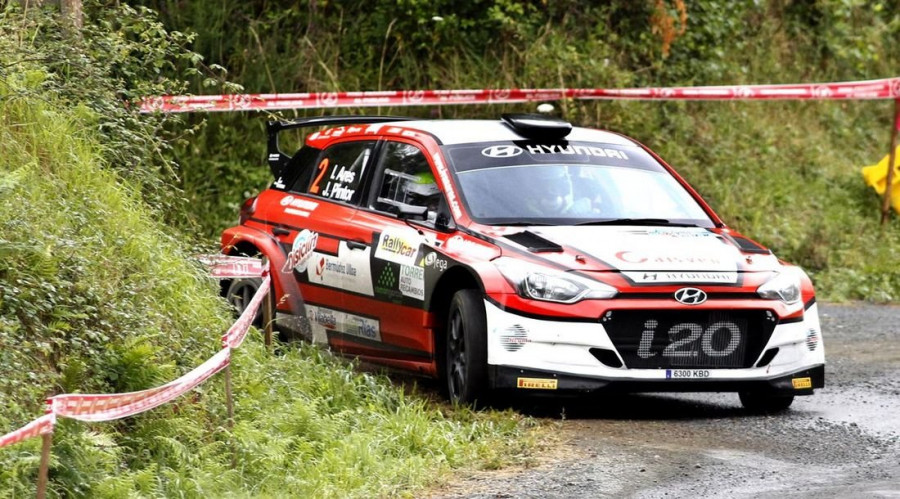 Iván Ares alcanza el liderato tras su victoria en el Rally de Ferrol