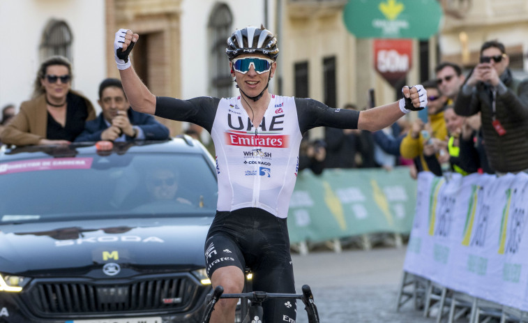 Pogacar dinamita la Vuelta Ciclista a Andalucía con otra exhibición en Jaén