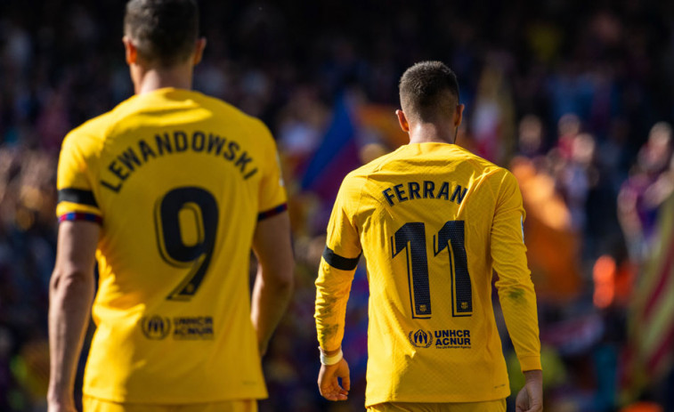 El Barcelona gana con un gol de Ferran Torres y consolida el liderato (1-0)