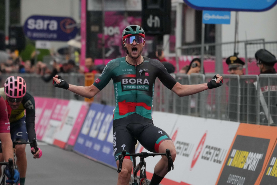 Denz logra su segunda etapa del Giro y Armirail es el nuevo líder