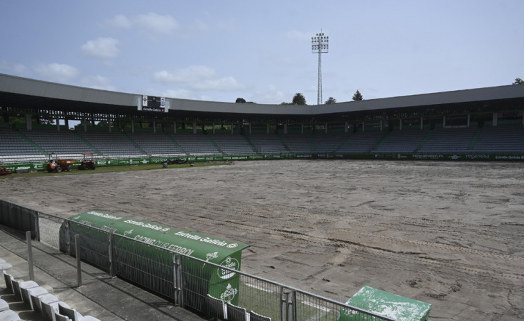 Ferrol apuesta por renovar la cubierta del estadio de A Malata