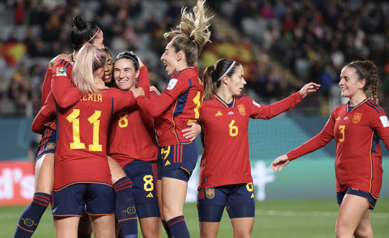 5-0: Con Alexia de vuelta y dobletes de Jenni y Alba, España sella su pase a los octavos del Mundial