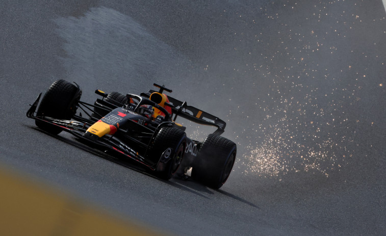Verstappen ganó el sprint de Spa-Francorchamps, donde Sainz acabó cuarto