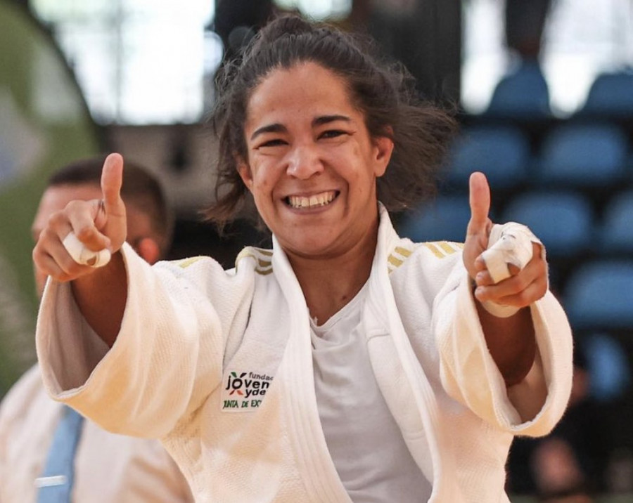 Cristina Cabaña gana el bronce en -63 kilos y la segunda medalla para España