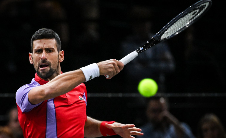 Djokovic doblega la resistencia de Etxeberry camino de su séptimo triunfo en París