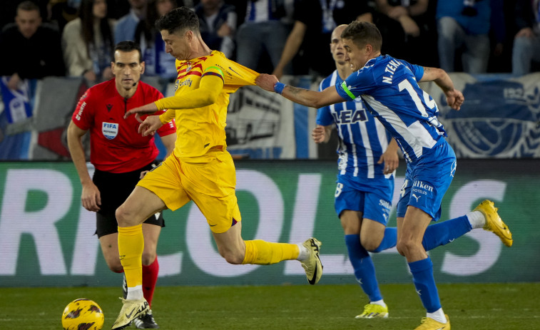 El Barcelona acierta más que el Alavés en Mendizorroza (1-3)