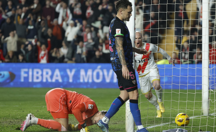 Isaac devuelve la vida al Sevilla frente a un Atlético de Madrid sin puntería (1-0)