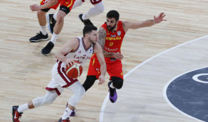 España cae ante Letonia en el regreso de Ricky Rubio (75-79)