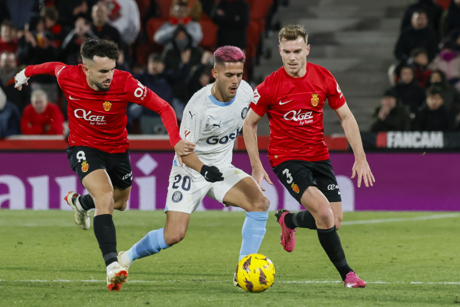 El Mallorca sigue instalado en una nube y vence al Girona (1-0)