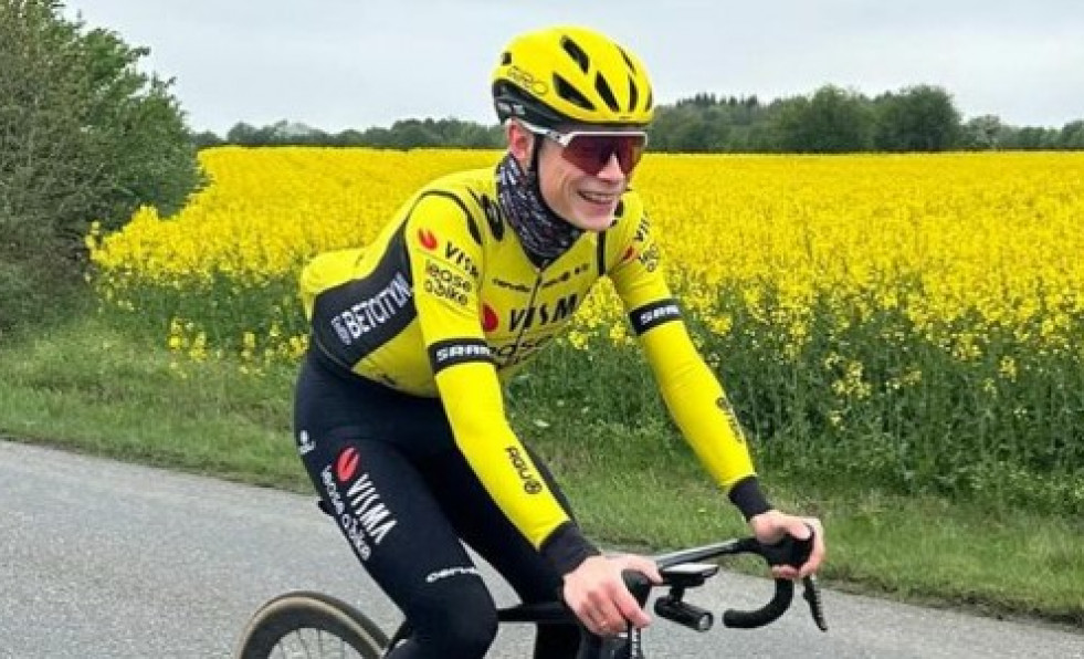 Vingegaard se vuelve a subir a la bici y sueña con llegar al Tour