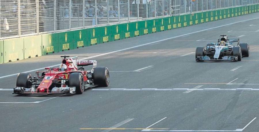 Hamilton, a contraatacar a Vettel en el desierto