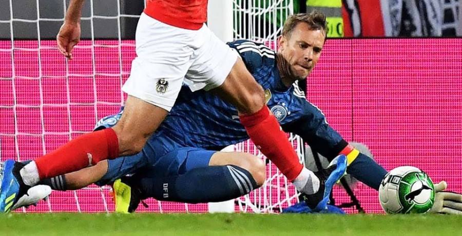 Neuer reaparece en la derrota de los germanos