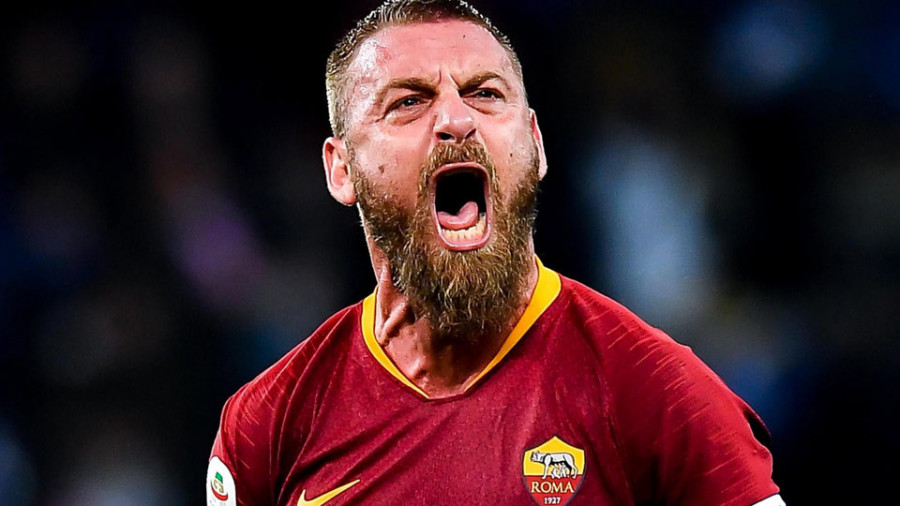 El centrocampista De Rossi deja la Roma tras 18 temporadas