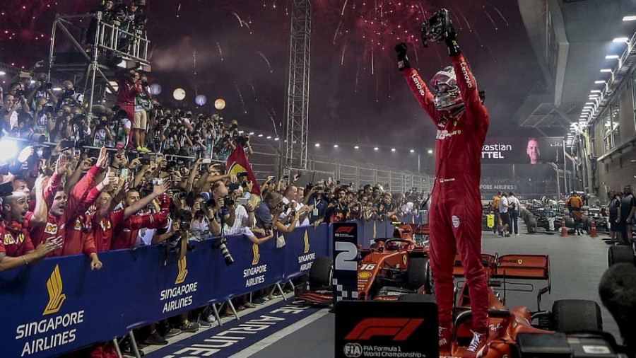 Vettel vuelve a ganar  más de un año después