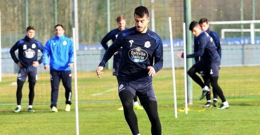 Joselu pide disculpas a sus compañeros por su actitud ante el Málaga