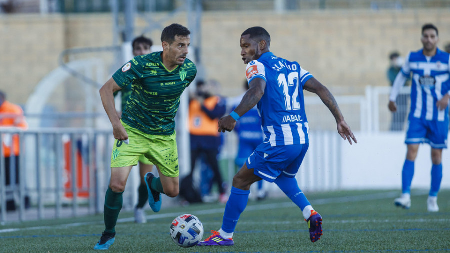 El Pontevedra, líder tras la tablas del Deportivo