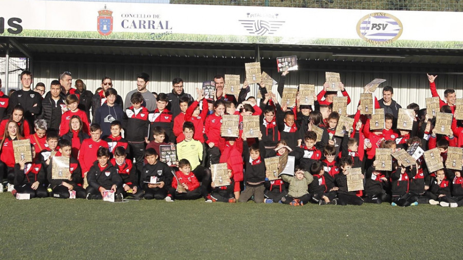 El Carral lanza un álbum de cromos de aniversario