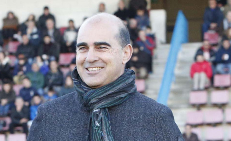 Quinteiro dimite como presidente del Compostela tras la fallida venta a Jota