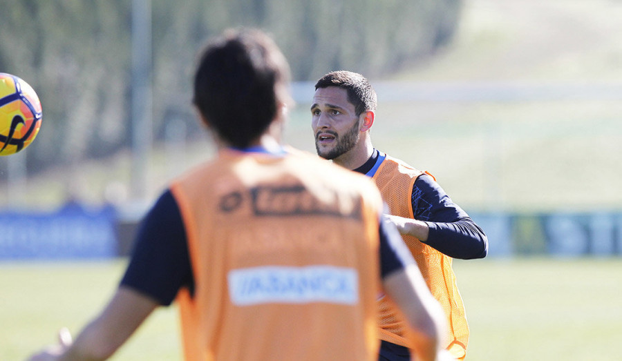 Andone: "Yo quiero seguir en el Deportivo"