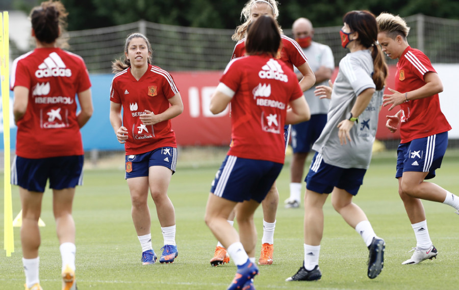 Peke:“Esto es por todas las jugadoras que han pasado por el Depor Abanca”