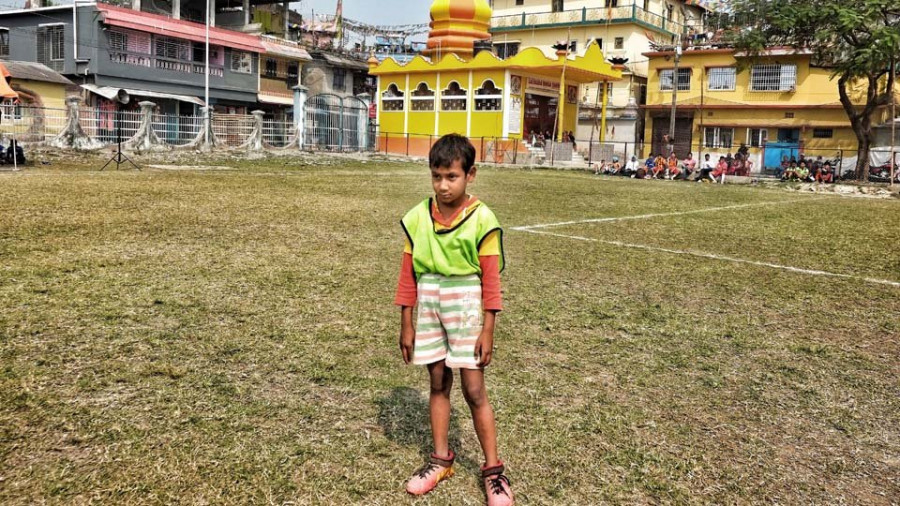 El fútbol, rebeldía para los niños más pobres de la India
