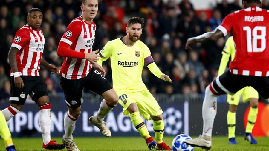 El Barça, primero de grupo sin brillo tras ganar al PSV