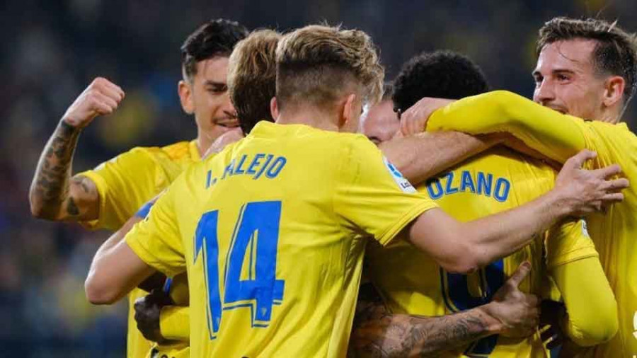 El Cádiz acabó de preparar en Abegondo la cita con el Deportivo