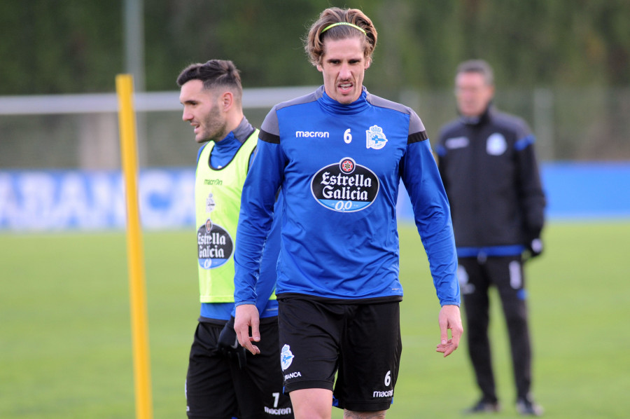 Albentosa, baja en primera sesión del Depor para preparar visita al Bernabéu