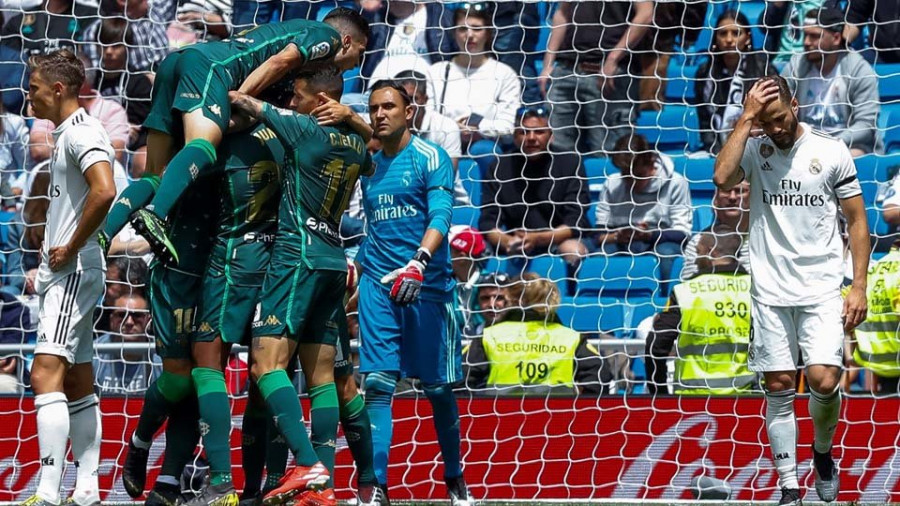 Setién pone la guinda a un Madrid sin orgullo
