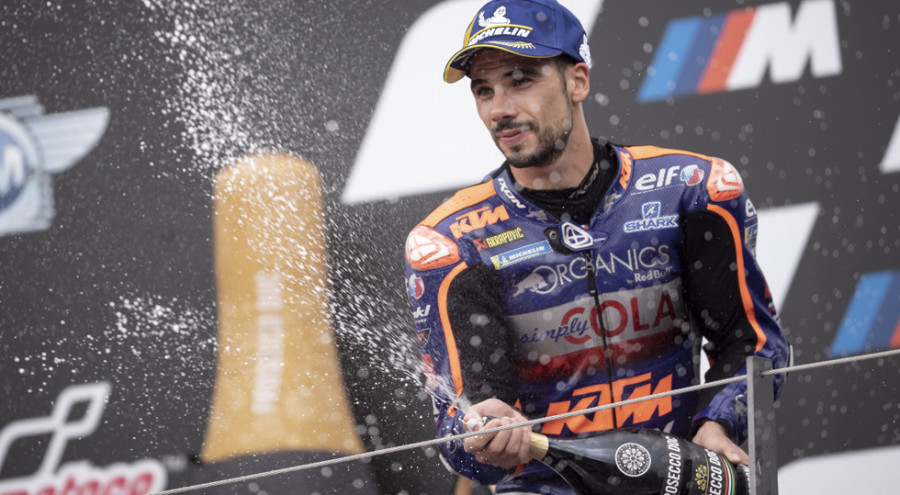 Miguel Oliveira da a Portugal su primera victoria en MotoGP