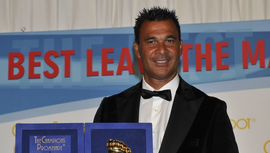 Ruud Gullit publica 'Cómo leer el fútbol', un libro plagado de secretos para entender mejor el juego