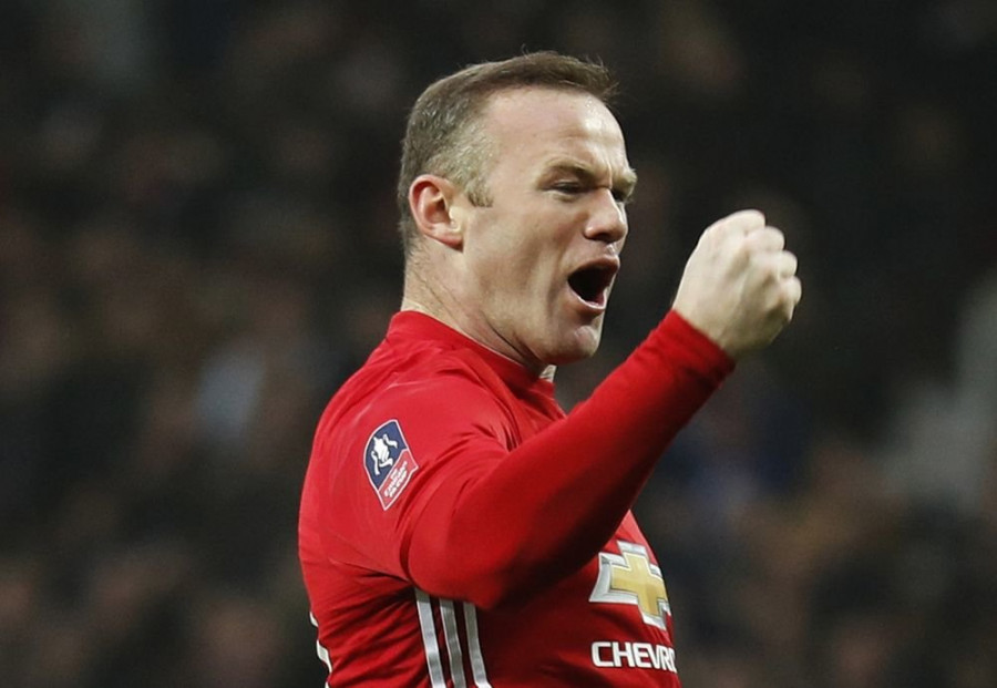 Mourinho: "Lo que quiera hacer Rooney con su futuro es cosa suya"