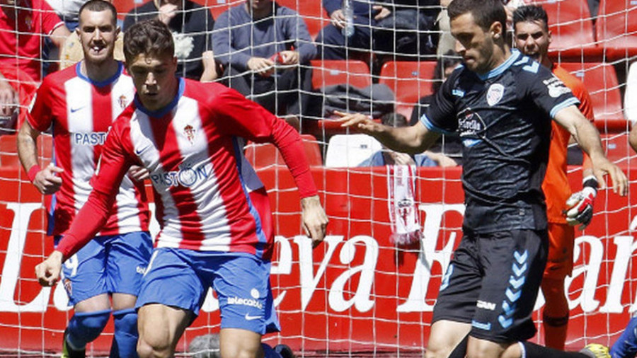 El Lugo se trae un punto de Gijón antes  de medirse  al Deportivo