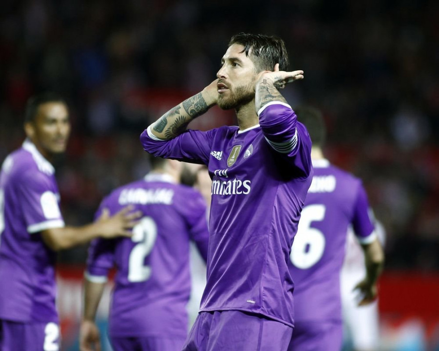 LaLiga denuncia cánticos contra el Real Madrid y Sergio Ramos en el Sánchez-Pizjuán