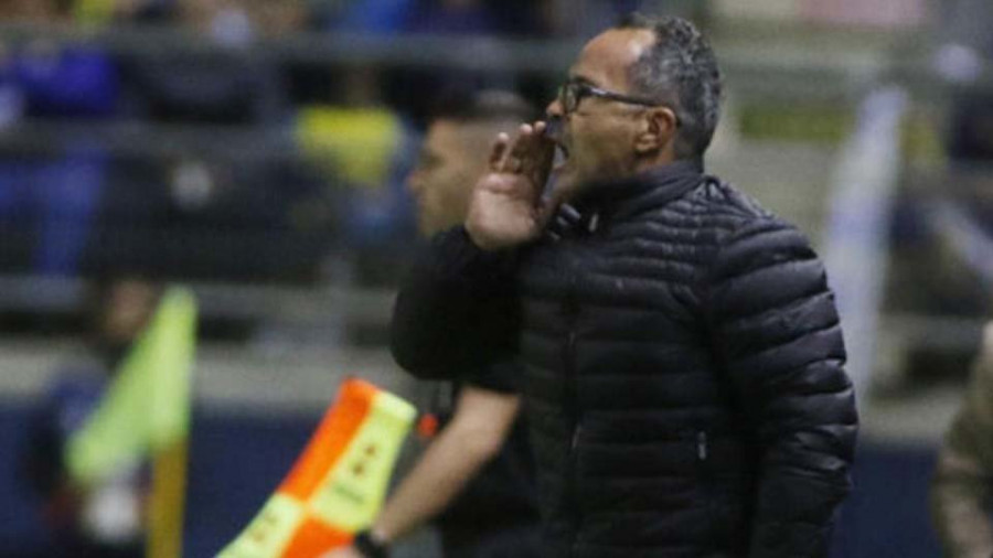 Cervera cree que el problema del Depor es la falta de puntos