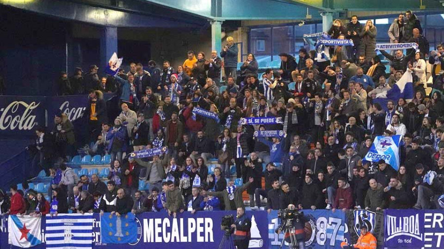 La afición estalla ante la indolencia del Depor en el Toralín