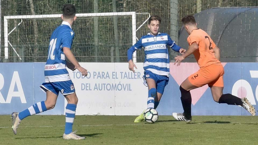 El Depor B se aleja del líder