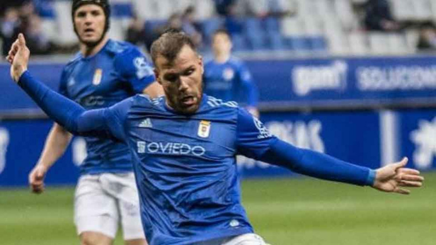 Ibra evita  el triunfo  del Huesca  en Oviedo con  un gol en el 96