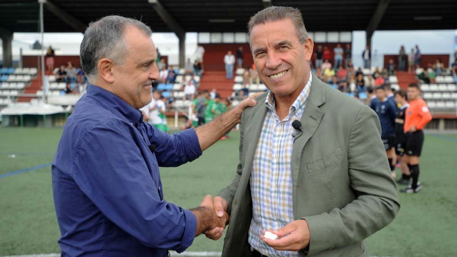 Homenaje a Buyo y buen fútbol en A Grela