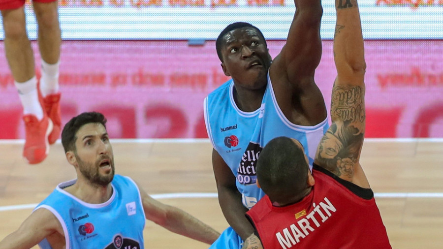 El cuarto hombre del Basquet Coruña es Romaric Belemene