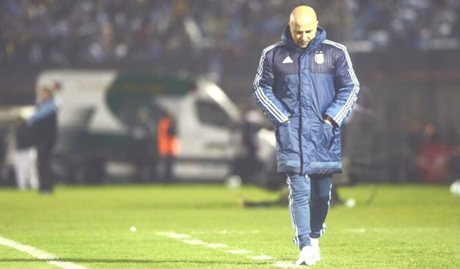 Sampaoli cree que Perú parte con "más ventaja" por llevar "más tiempo de trabajo"