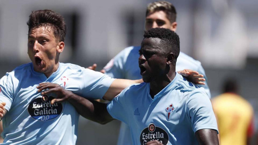 El filial del Celta coge ventaja gracias a un gol de Manolito Apeh