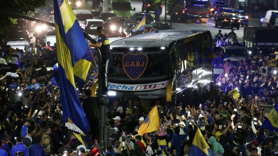 Los aficionados de Boca  en Madrid preparan ‘su’ final