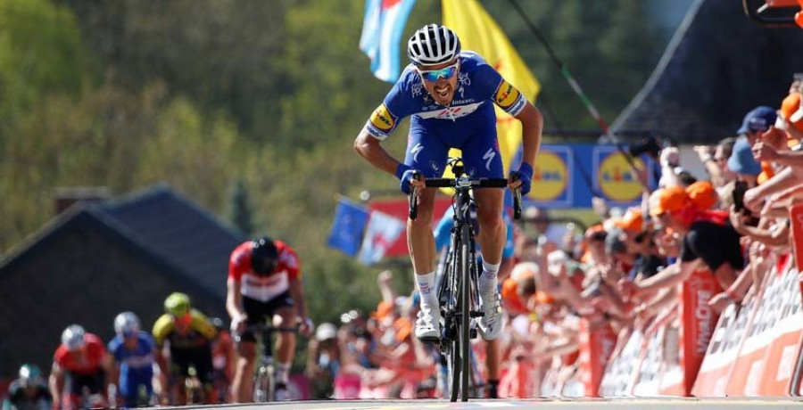 Julian Alaphilippe corta la racha de Alejandro Valverde
