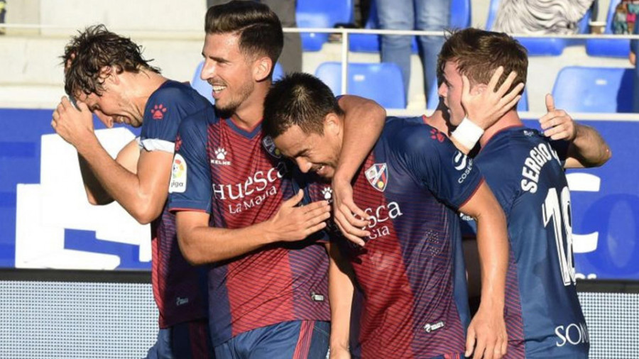 El Huesca se hace fuerte en casa y gana con sufrimiento