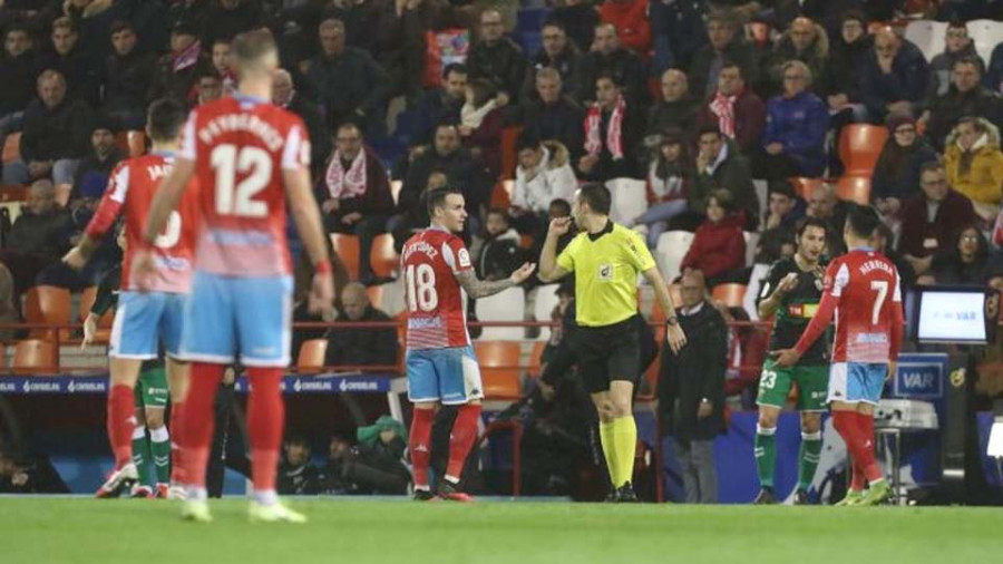 El VAR amarga por segunda jornada seguida a los lucenses