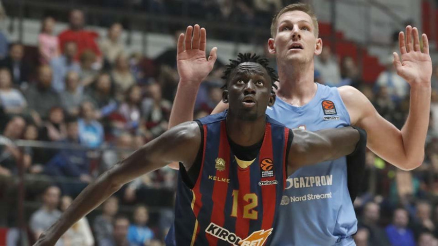 Un errático Baskonia cae en la cancha del Zenit